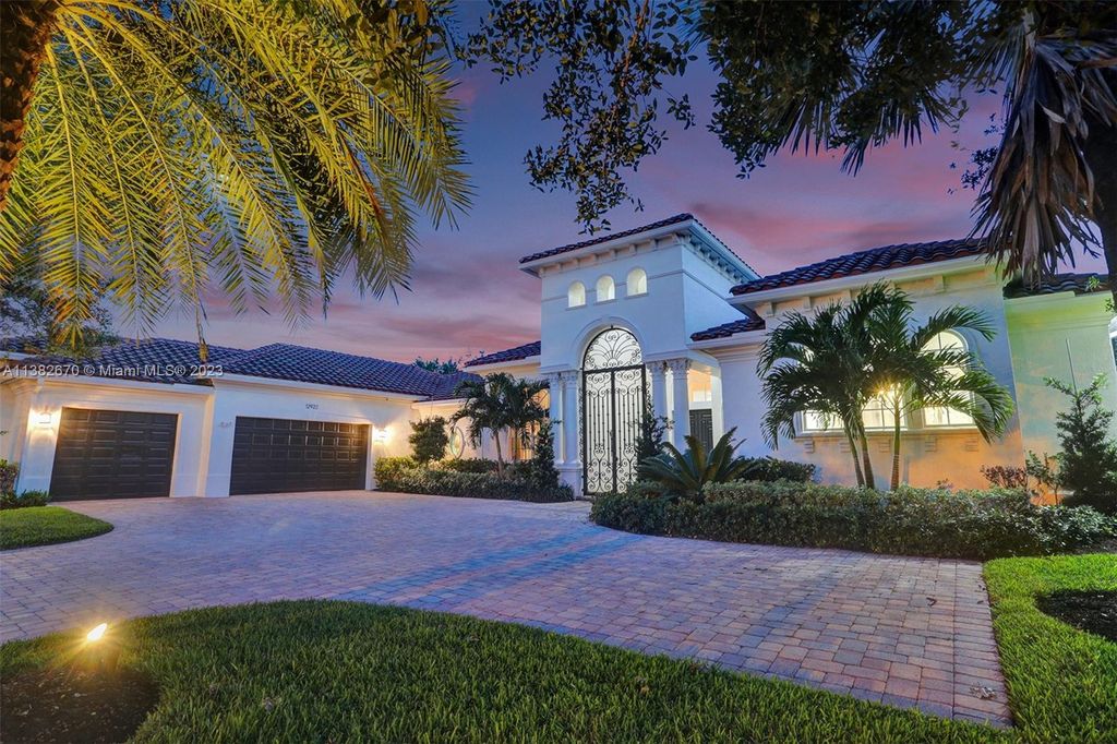 Photo of 12922 Grand Oaks Dr, Davie, FL 33330 (MLS # A11382670)