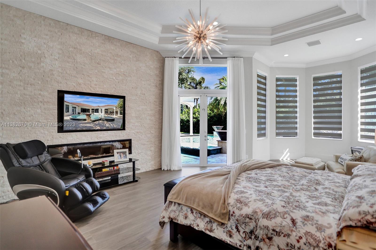 VISTA DEL LAGO - Residential