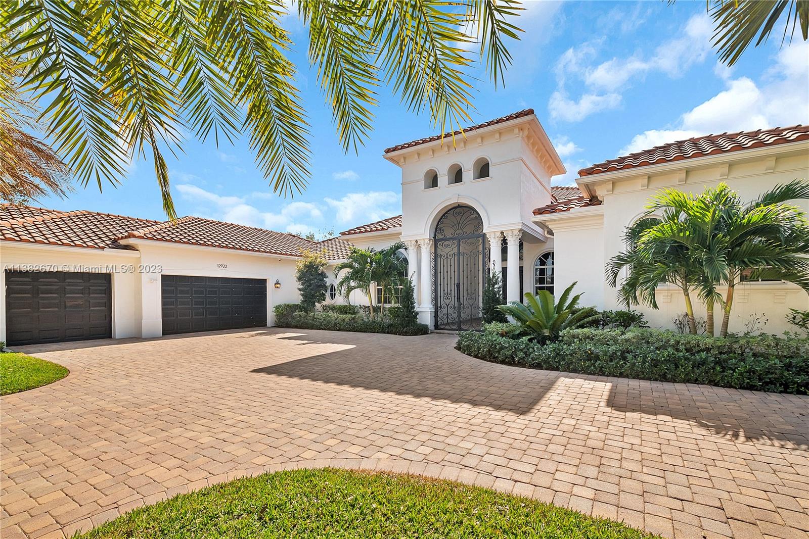 VISTA DEL LAGO - Residential