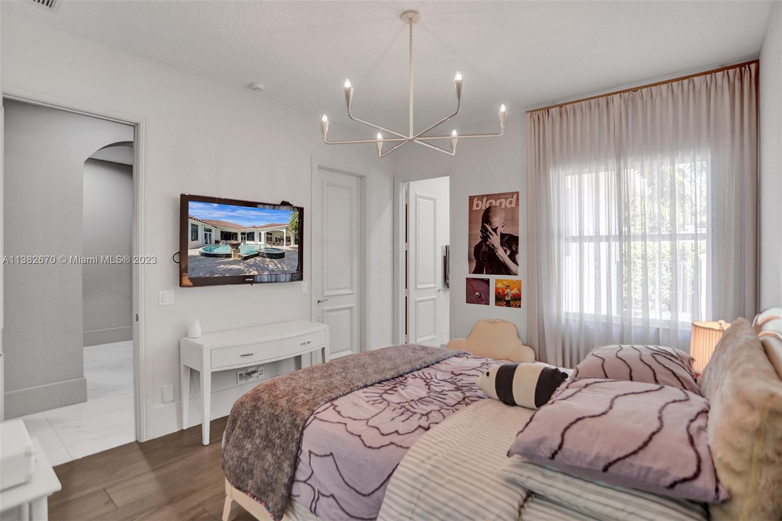 VISTA DEL LAGO - Residential