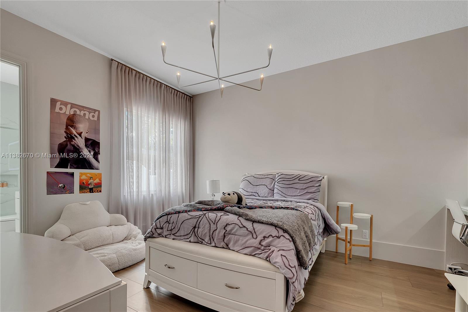 VISTA DEL LAGO - Residential