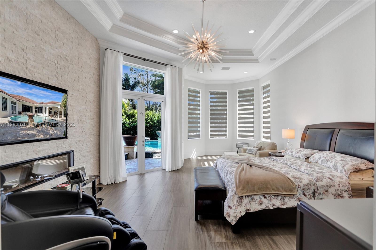 VISTA DEL LAGO - Residential