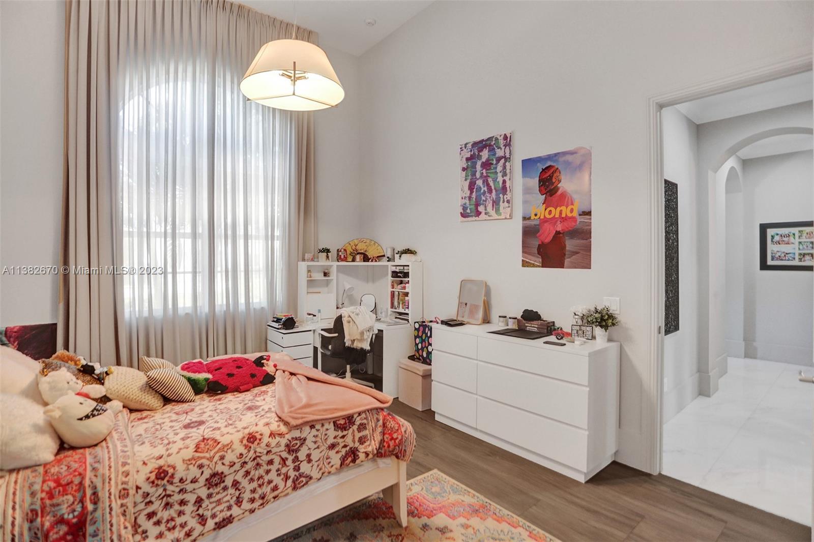 VISTA DEL LAGO - Residential