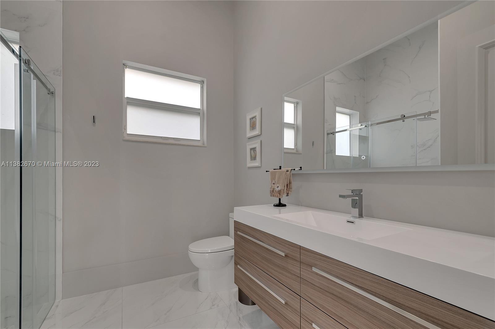 VISTA DEL LAGO - Residential