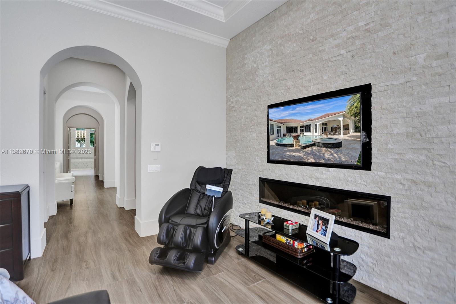 VISTA DEL LAGO - Residential