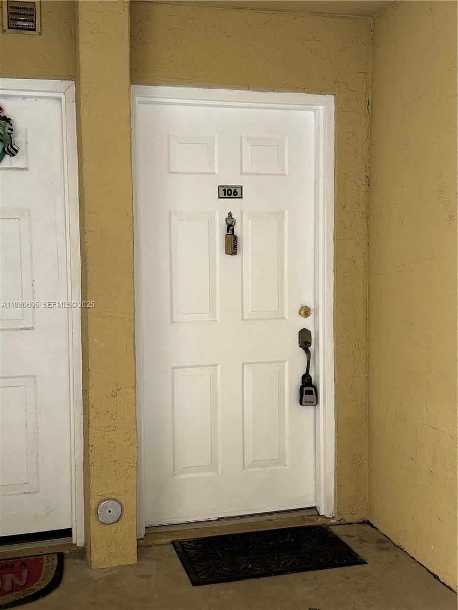 ROYAL GRAND CONDO - Residential Lease