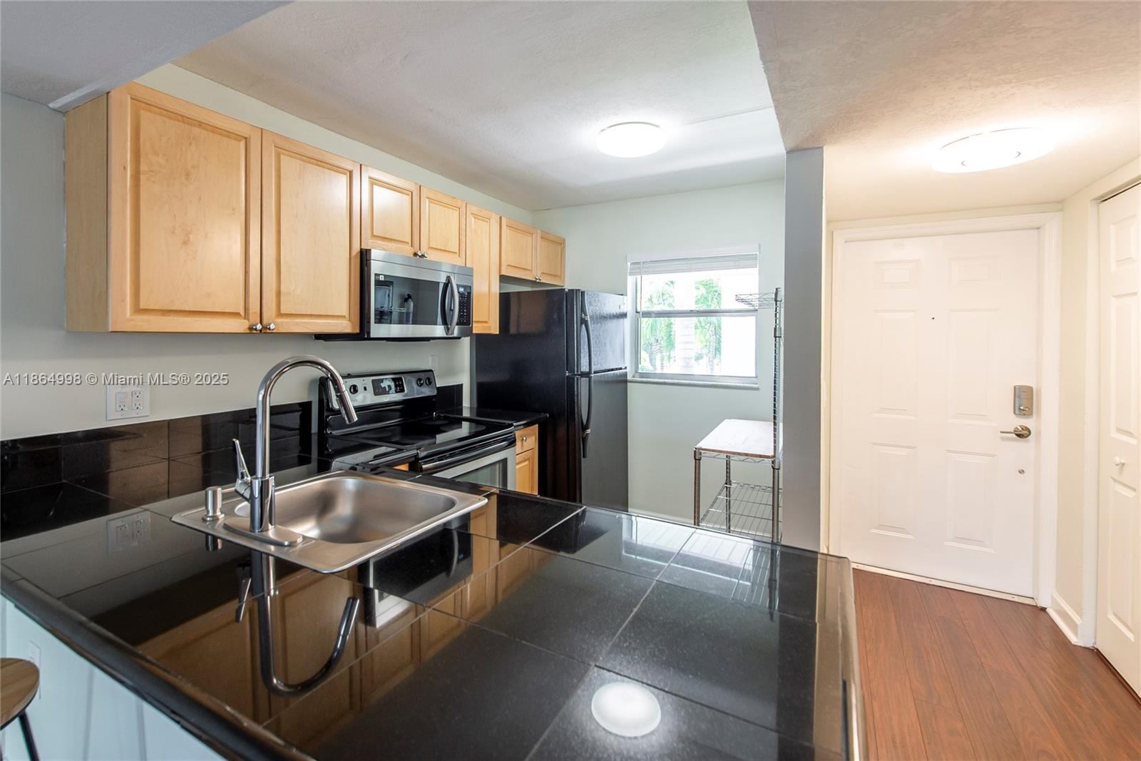 SUNWOOD CONDO - Residential