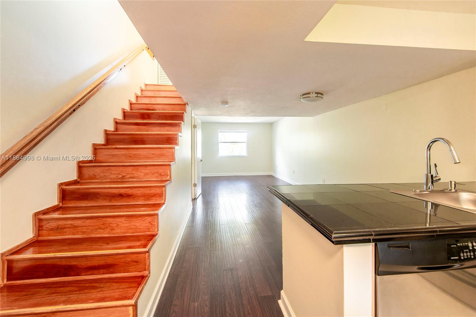 SUNWOOD CONDO - Residential