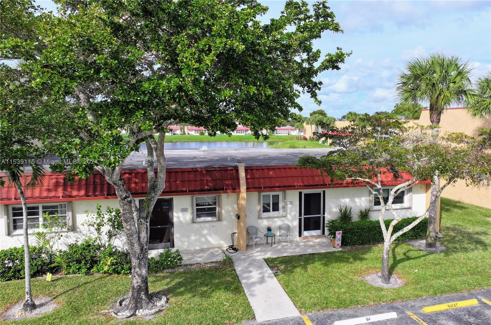 GOLDEN LAKES VILLAGE COND - Residential