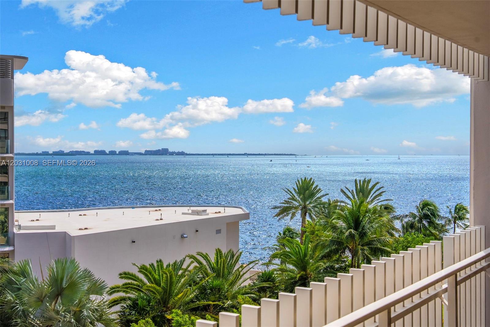 3 Grove Isle Dr C605