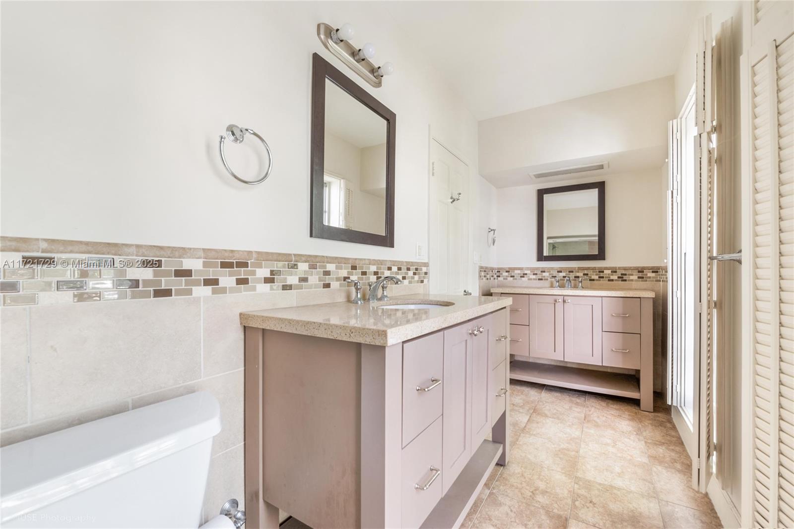 SOUTH BRICK CONDO - Residential