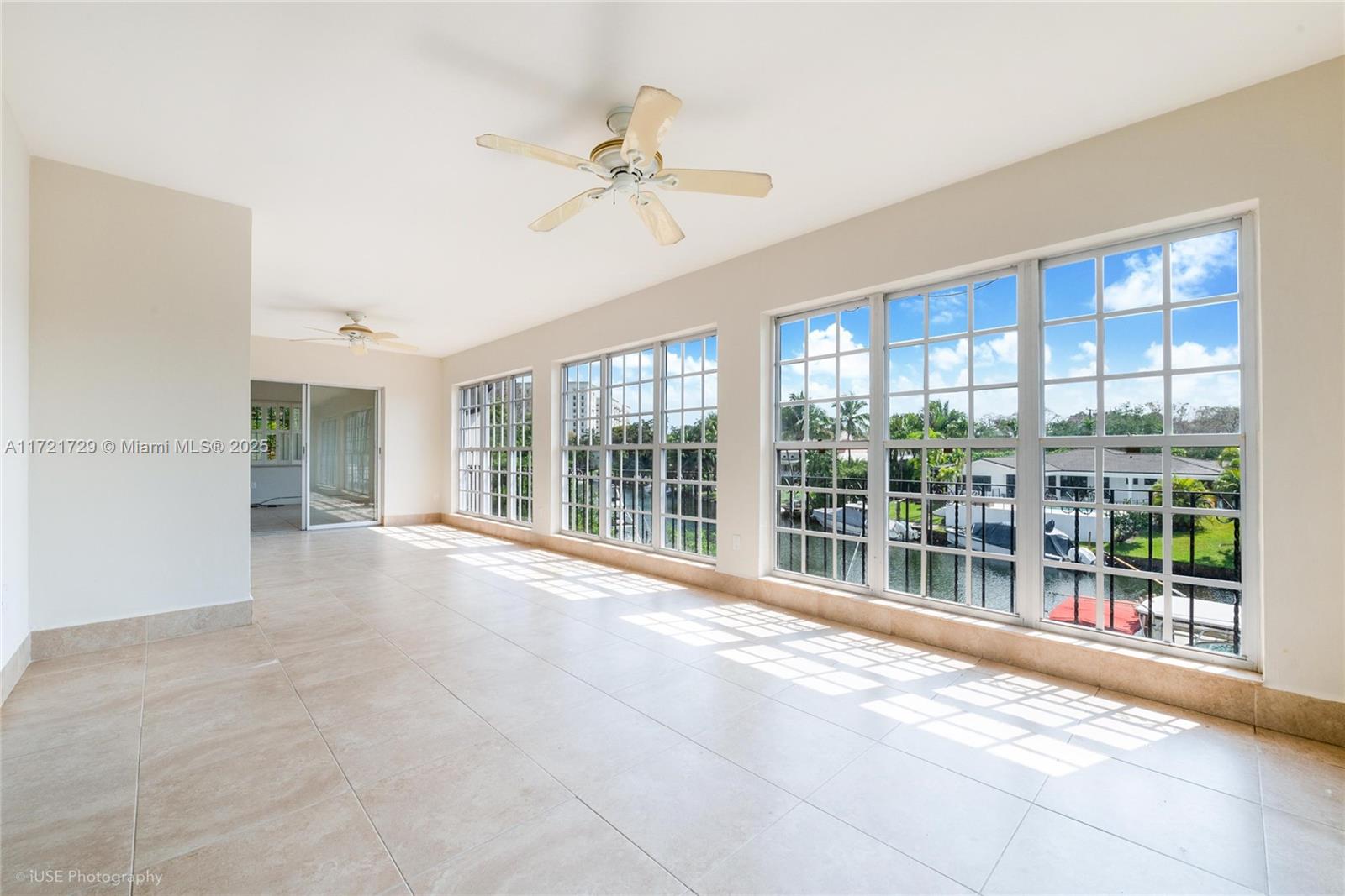 SOUTH BRICK CONDO - Residential