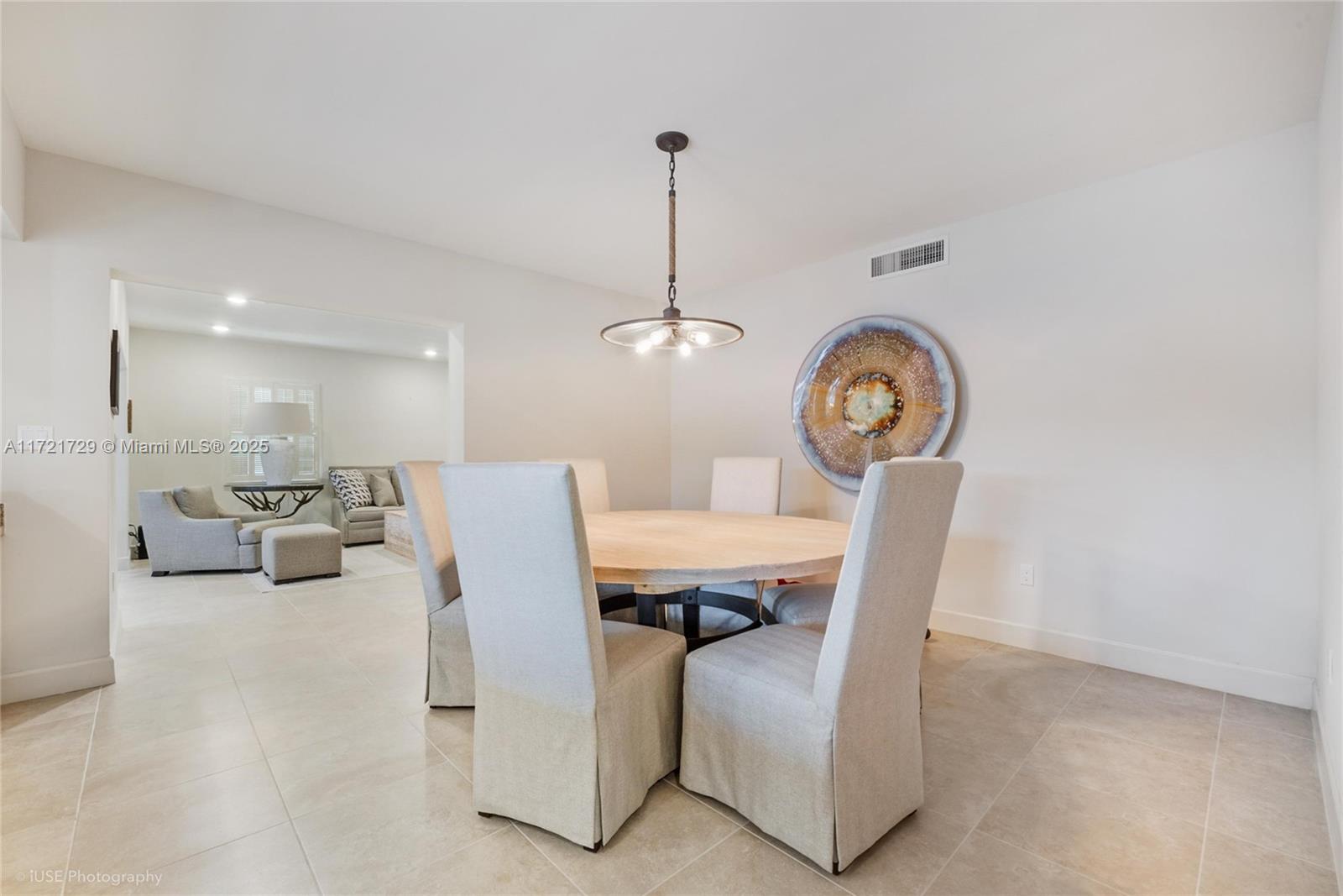 SOUTH BRICK CONDO - Residential