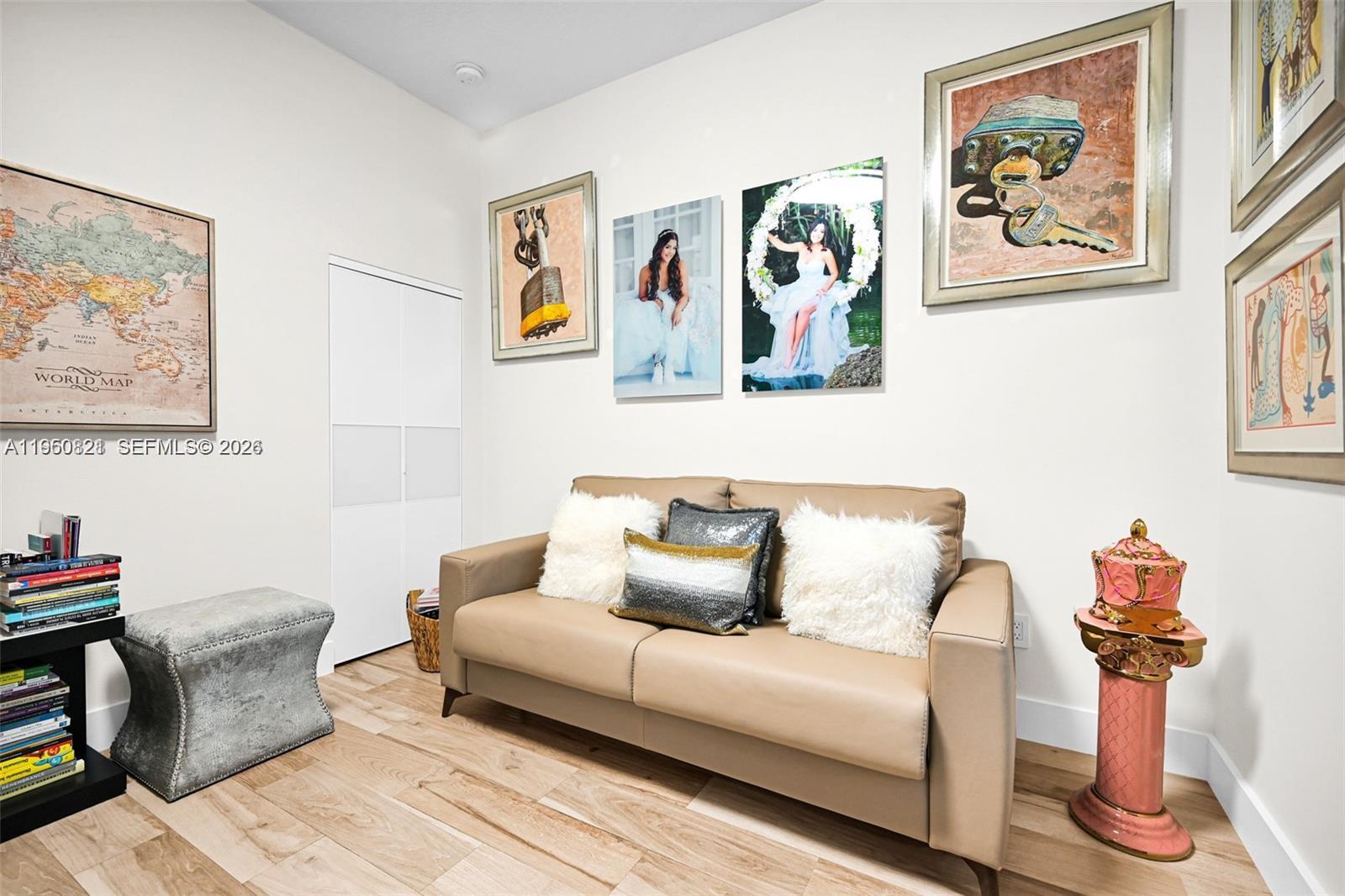 SWEETWATER ESTS SUB - Residential