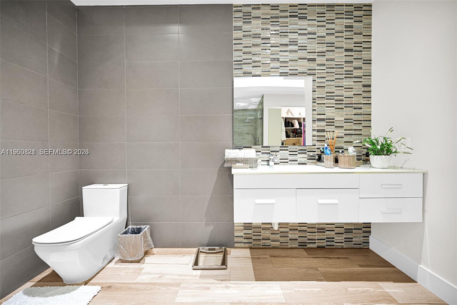 SWEETWATER ESTS SUB - Residential