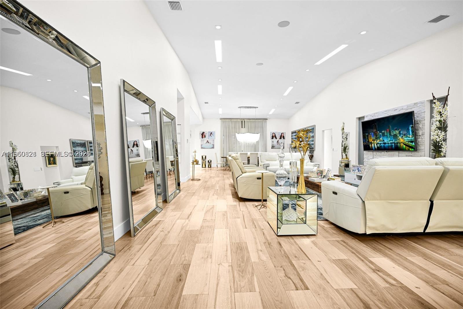 SWEETWATER ESTS SUB - Residential