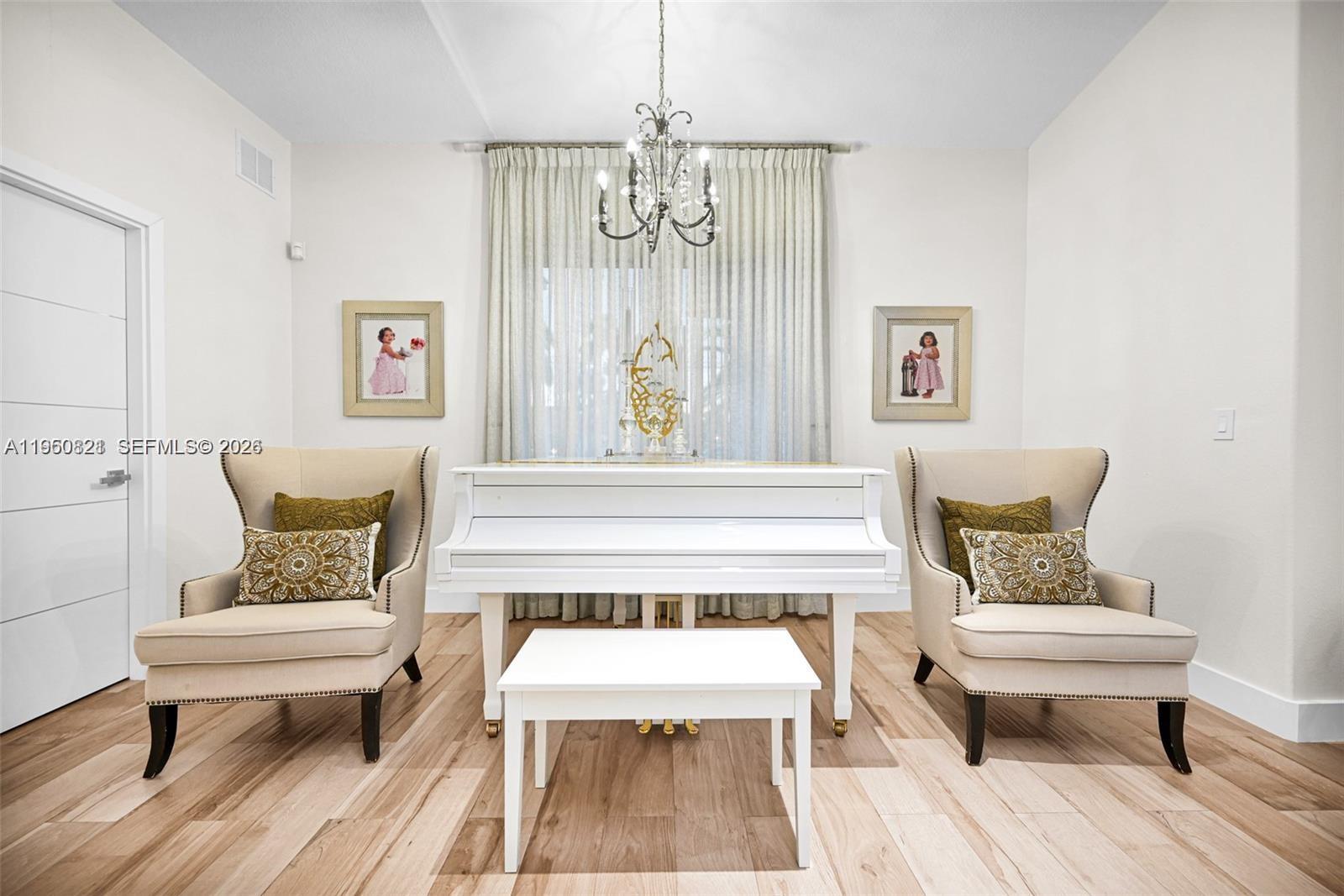 SWEETWATER ESTS SUB - Residential