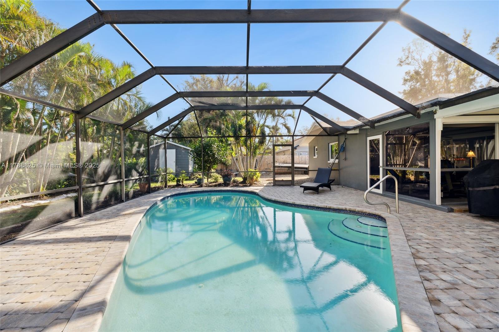 SEMINOLE ESTATES - Residential