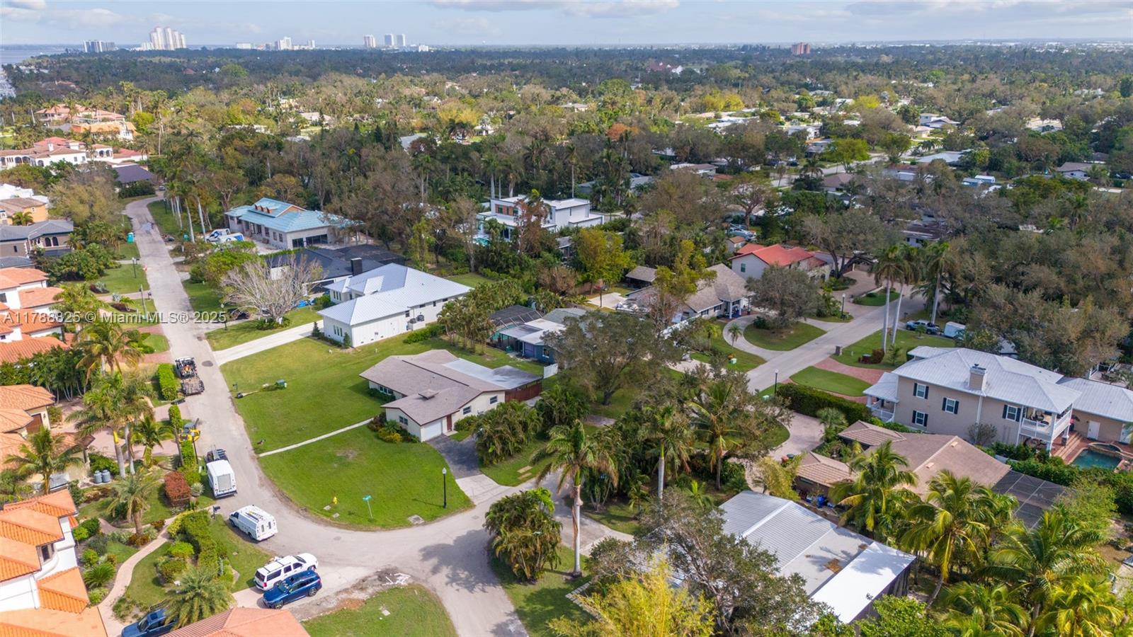 SEMINOLE ESTATES - Residential