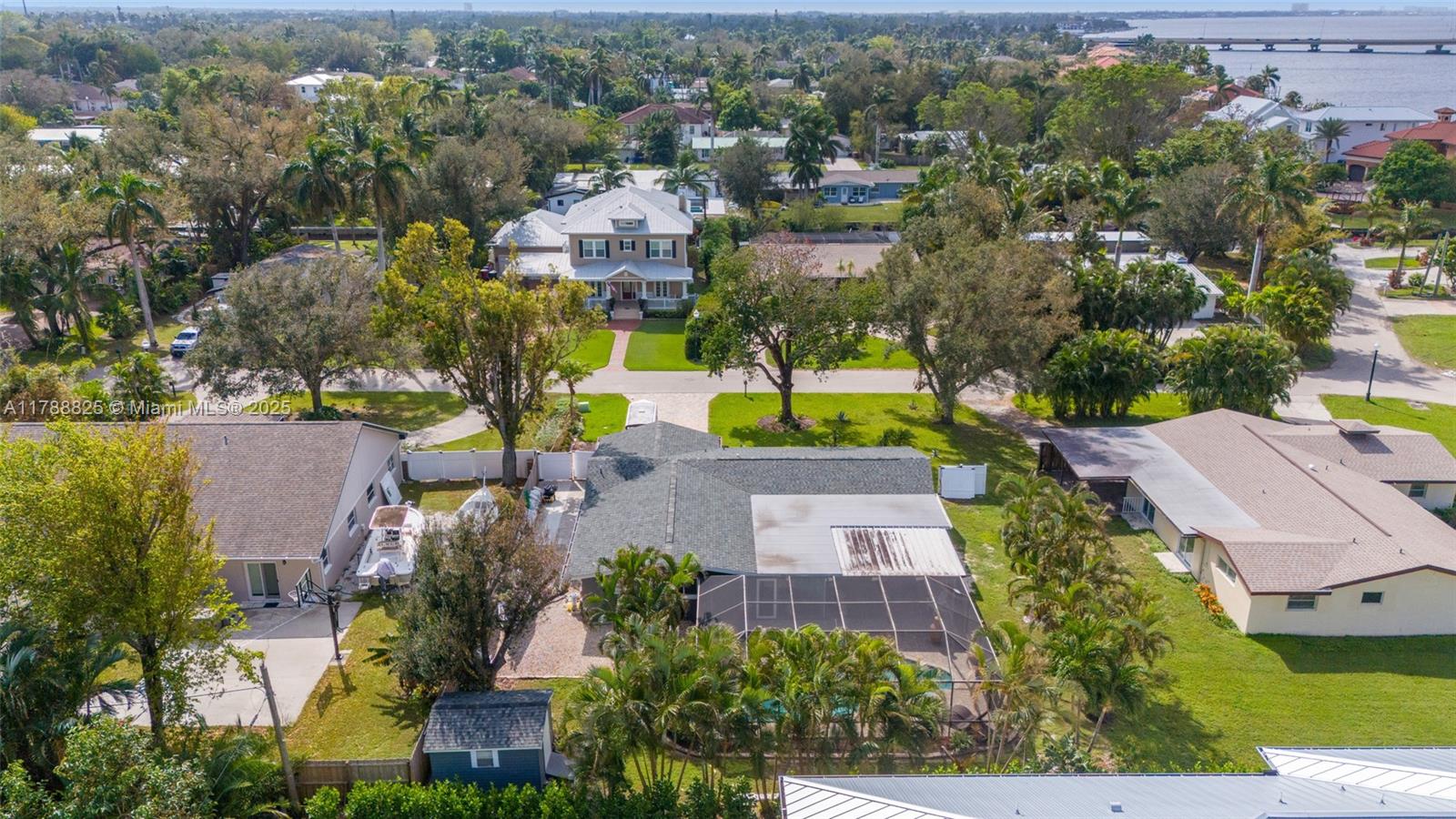 SEMINOLE ESTATES - Residential