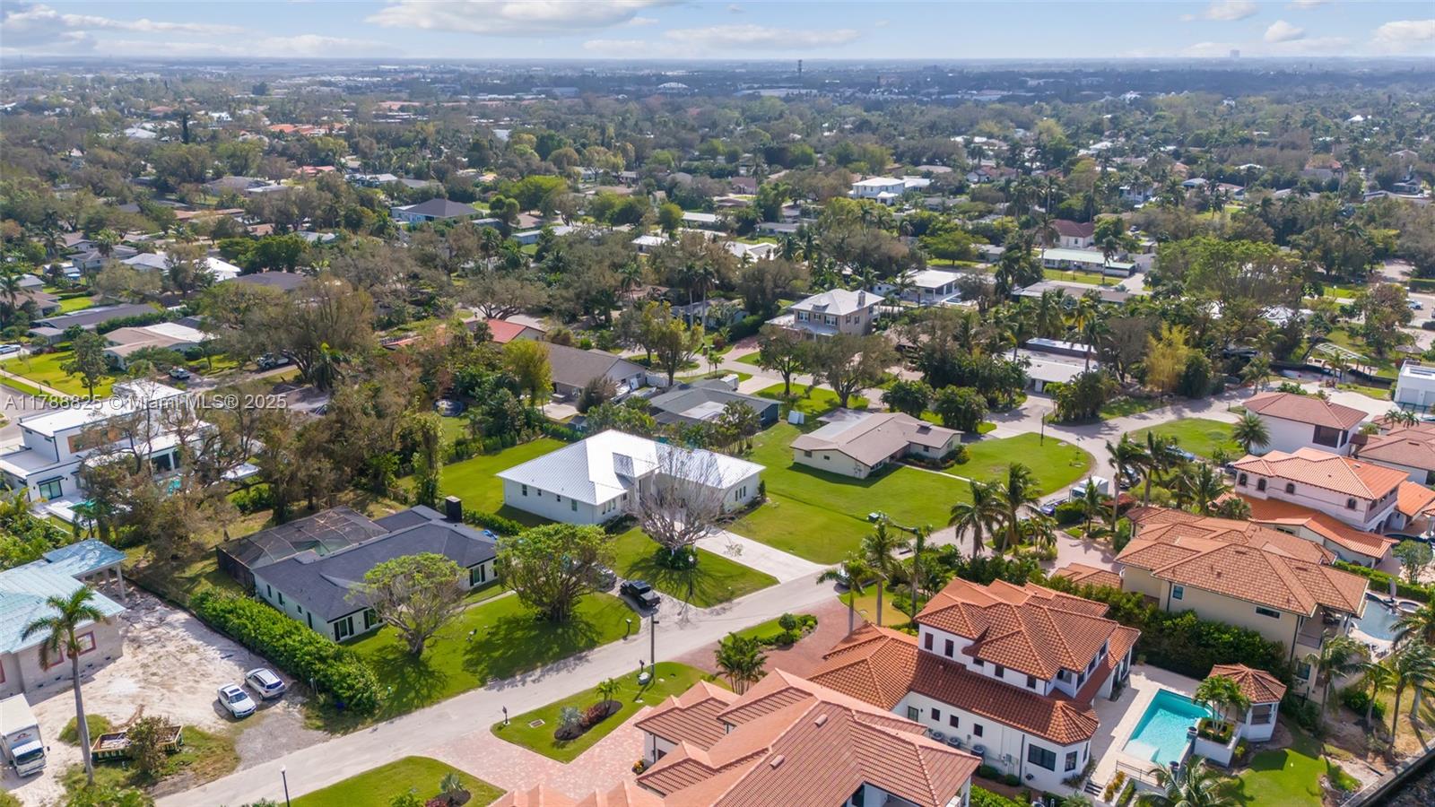SEMINOLE ESTATES - Residential