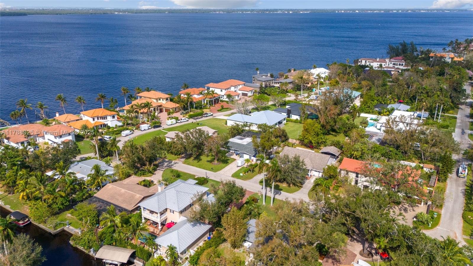 SEMINOLE ESTATES - Residential