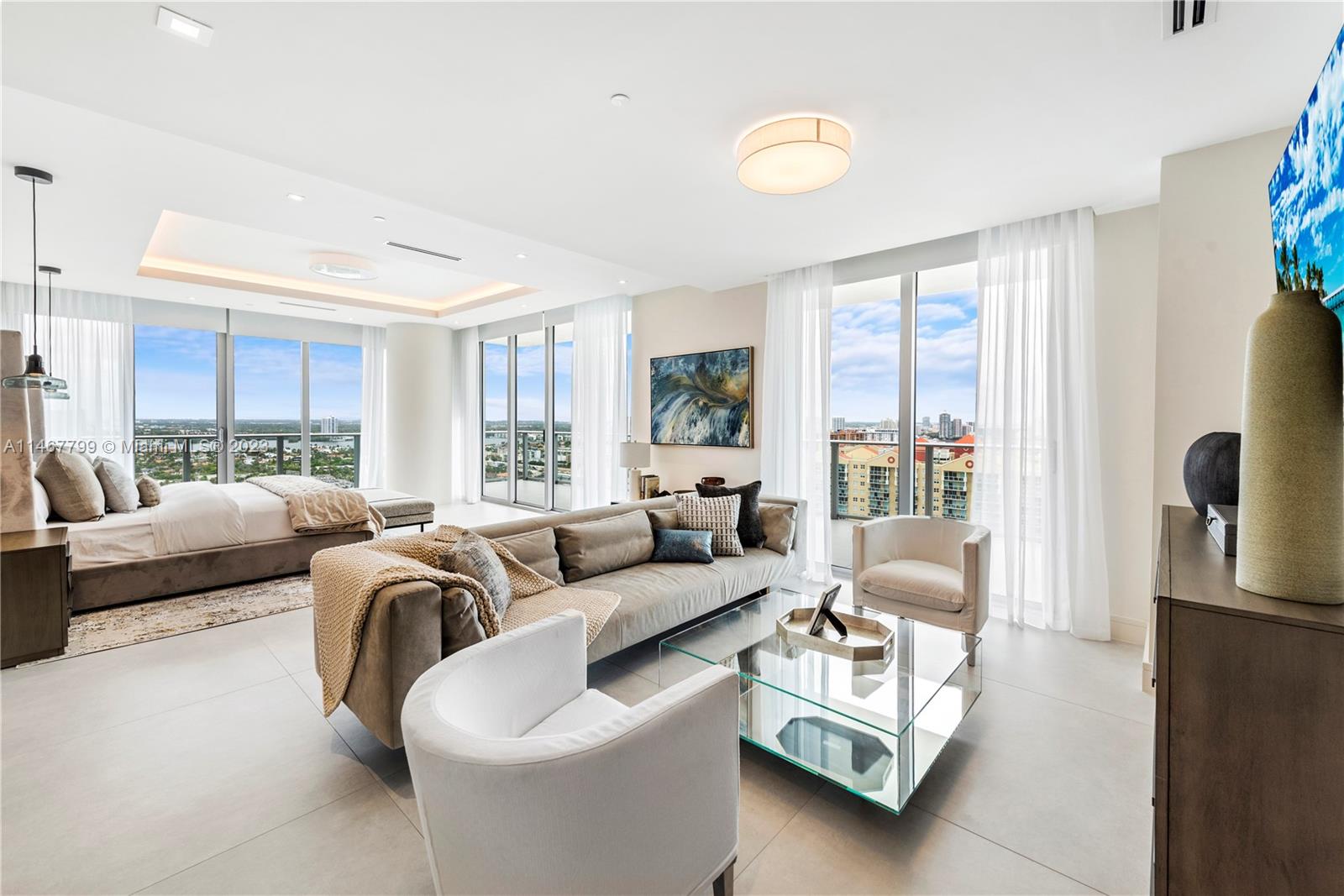 PARQUE TOWERS CONDO - Residential