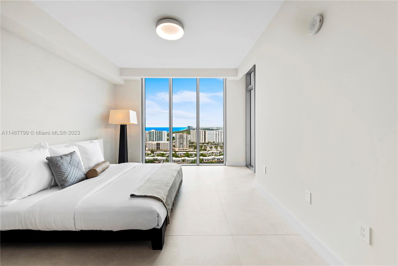 PARQUE TOWERS CONDO - Residential