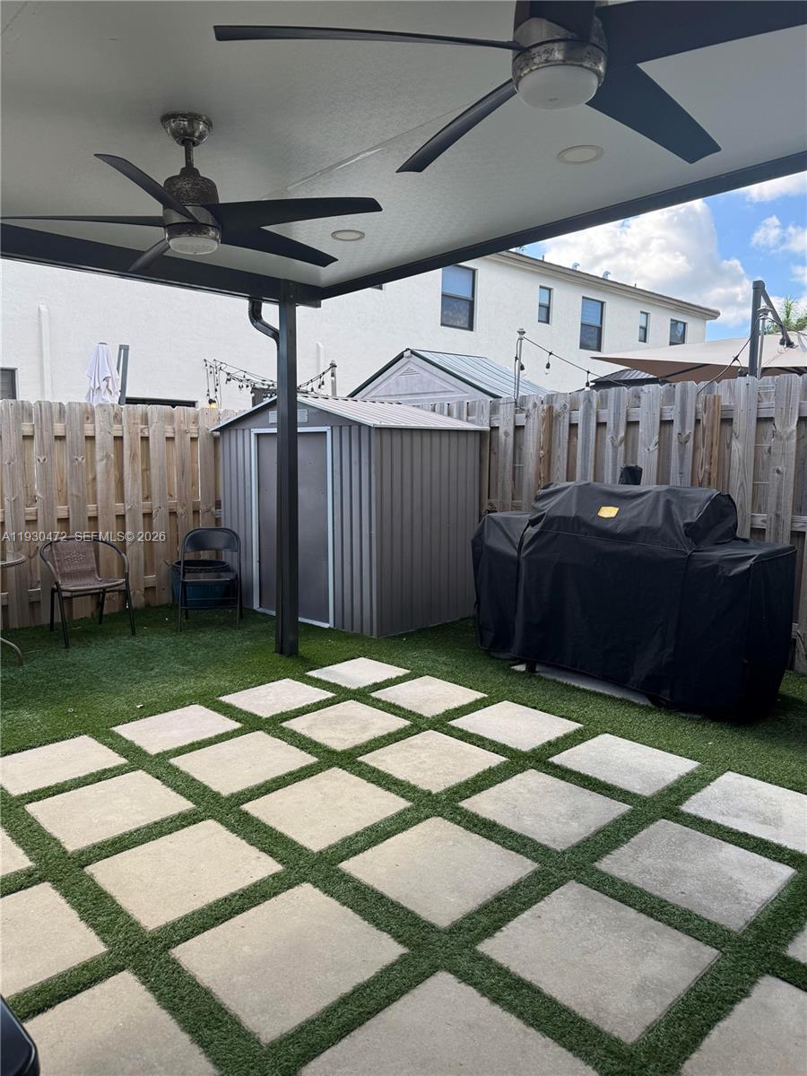 KENDALL ASSEMBLAGE SOTUH - Residential