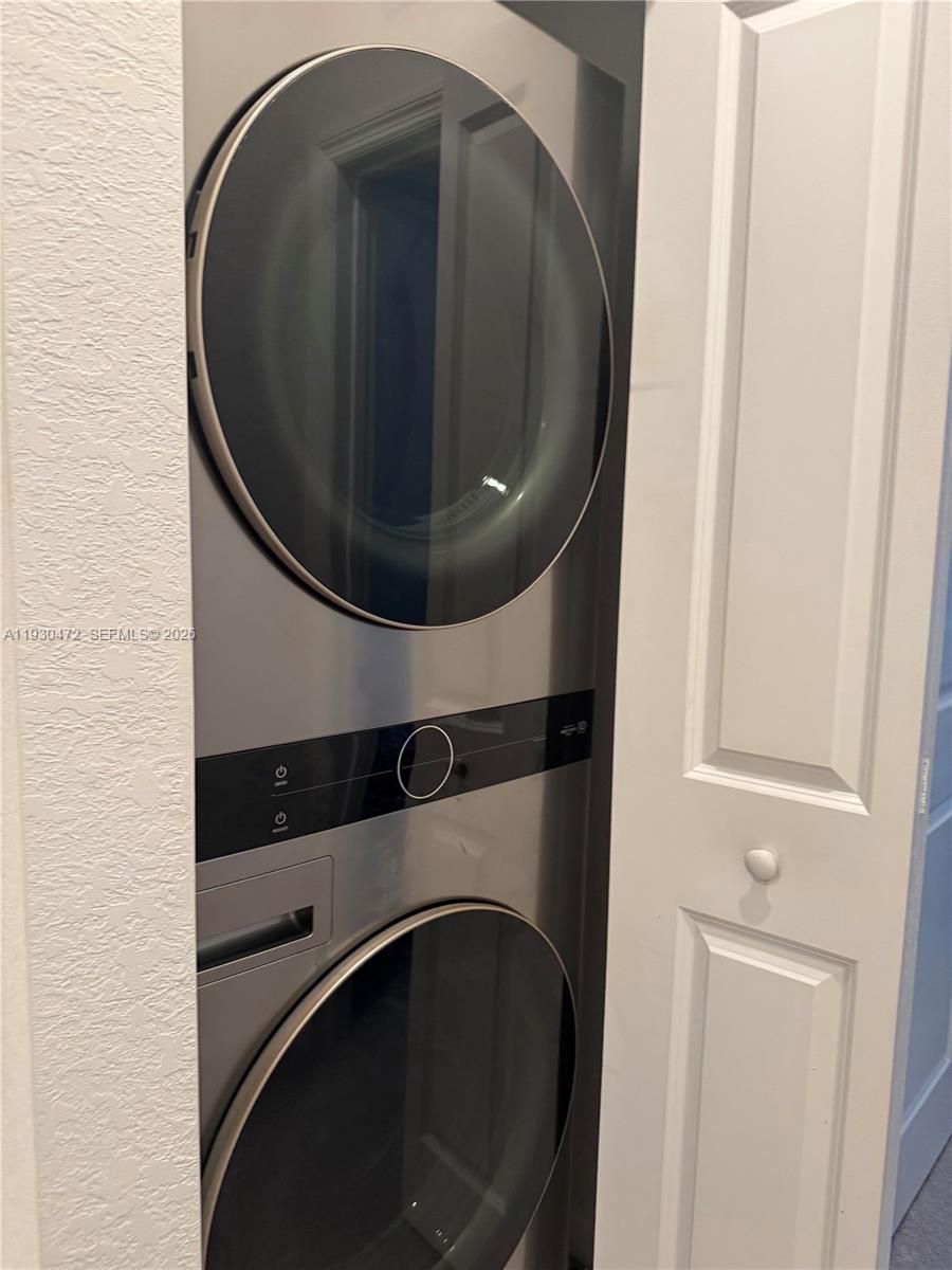 KENDALL ASSEMBLAGE SOTUH - Residential