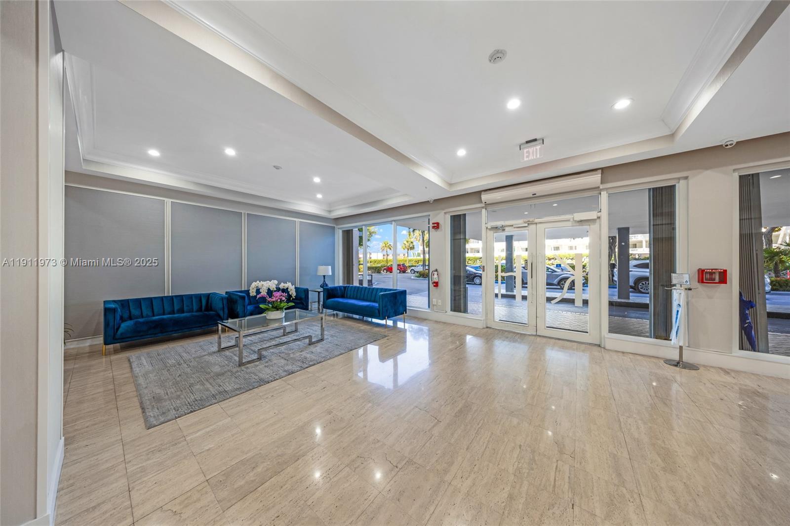 KENNEDY HOUSE CONDO - Residential