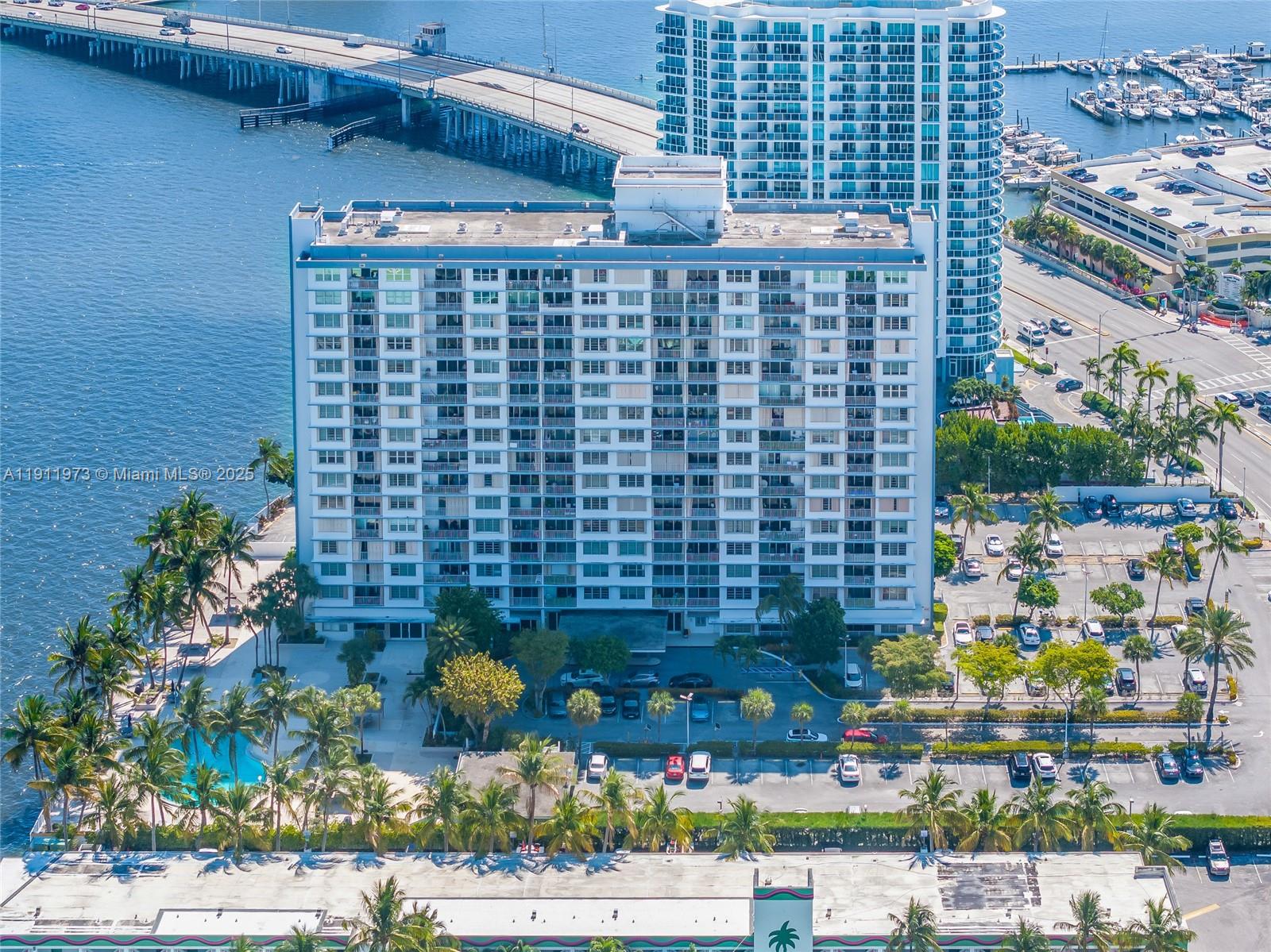 KENNEDY HOUSE CONDO - Residential