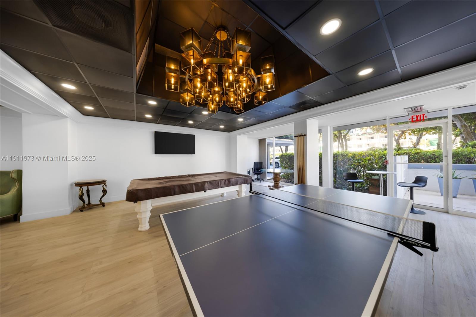 KENNEDY HOUSE CONDO - Residential