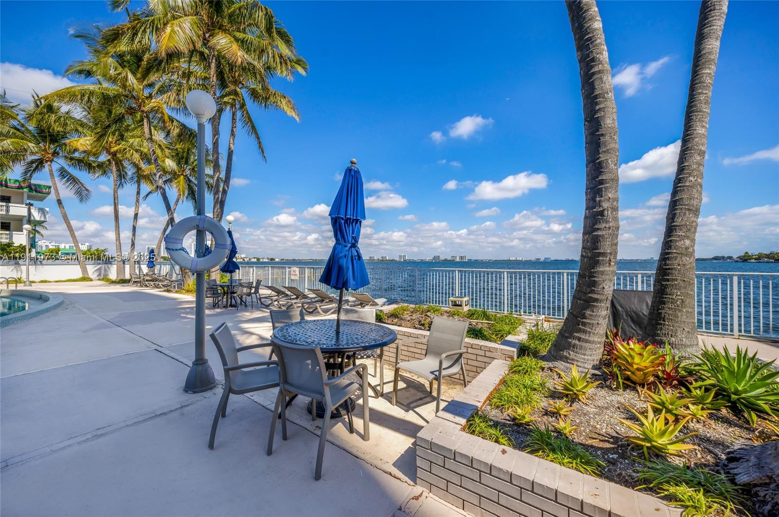 KENNEDY HOUSE CONDO - Residential