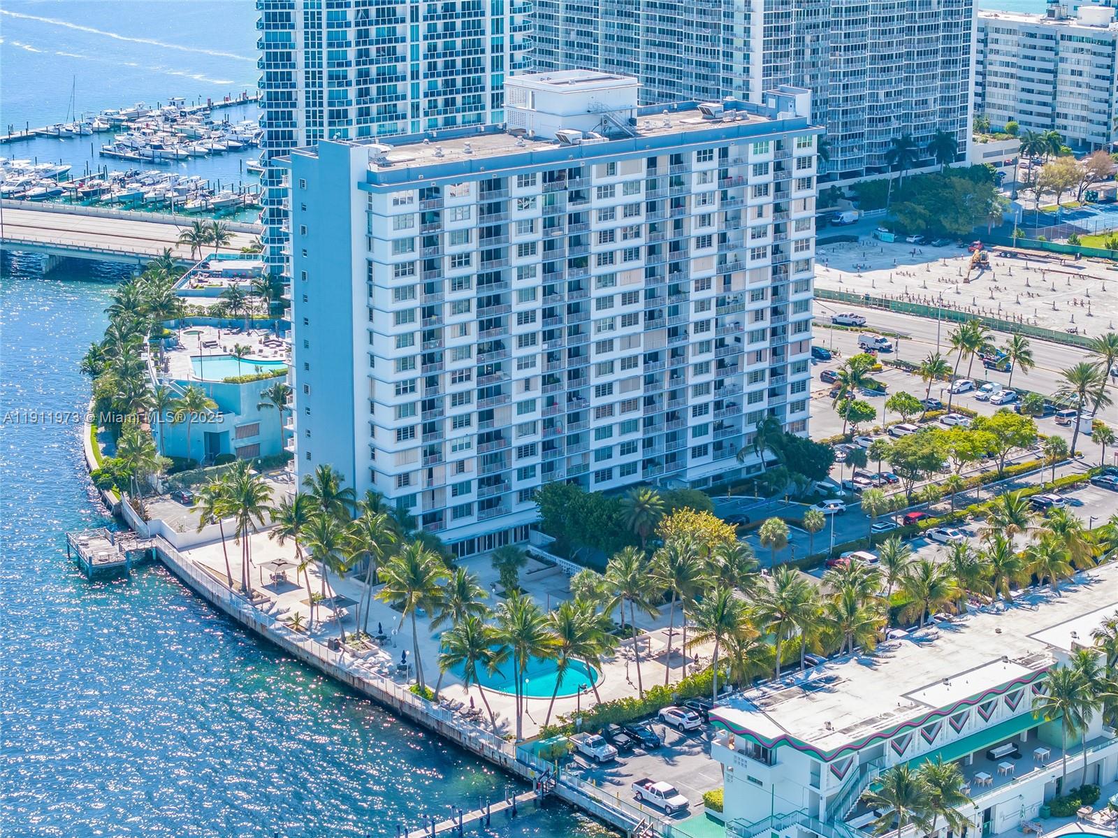 KENNEDY HOUSE CONDO - Residential