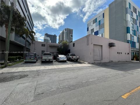 3075 SW 39th Ave Miami FL 33146