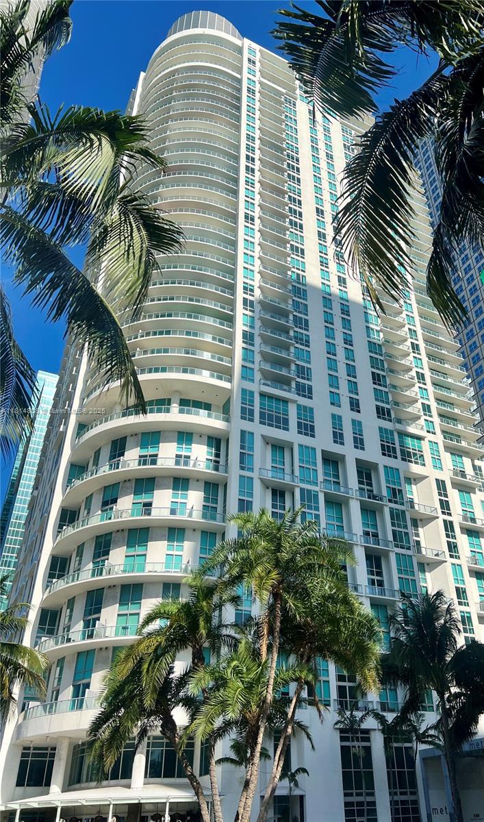 Met 1 - Residential Lease