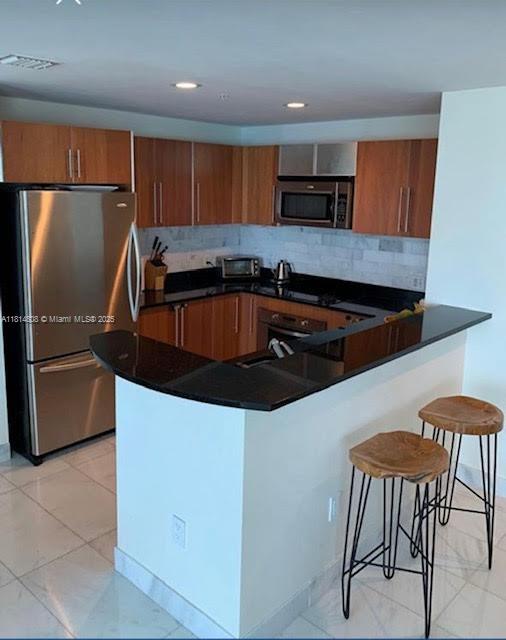 Met 1 - Residential Lease
