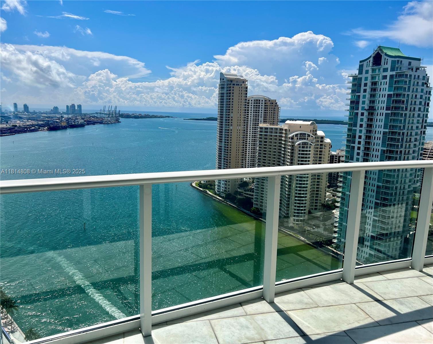 Met 1 - Residential Lease