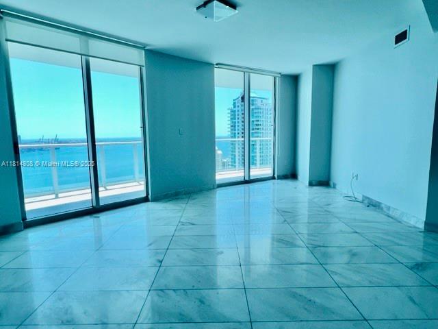 Met 1 - Residential Lease