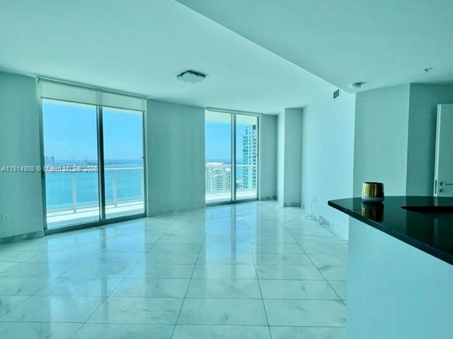 Met 1 - Residential Lease