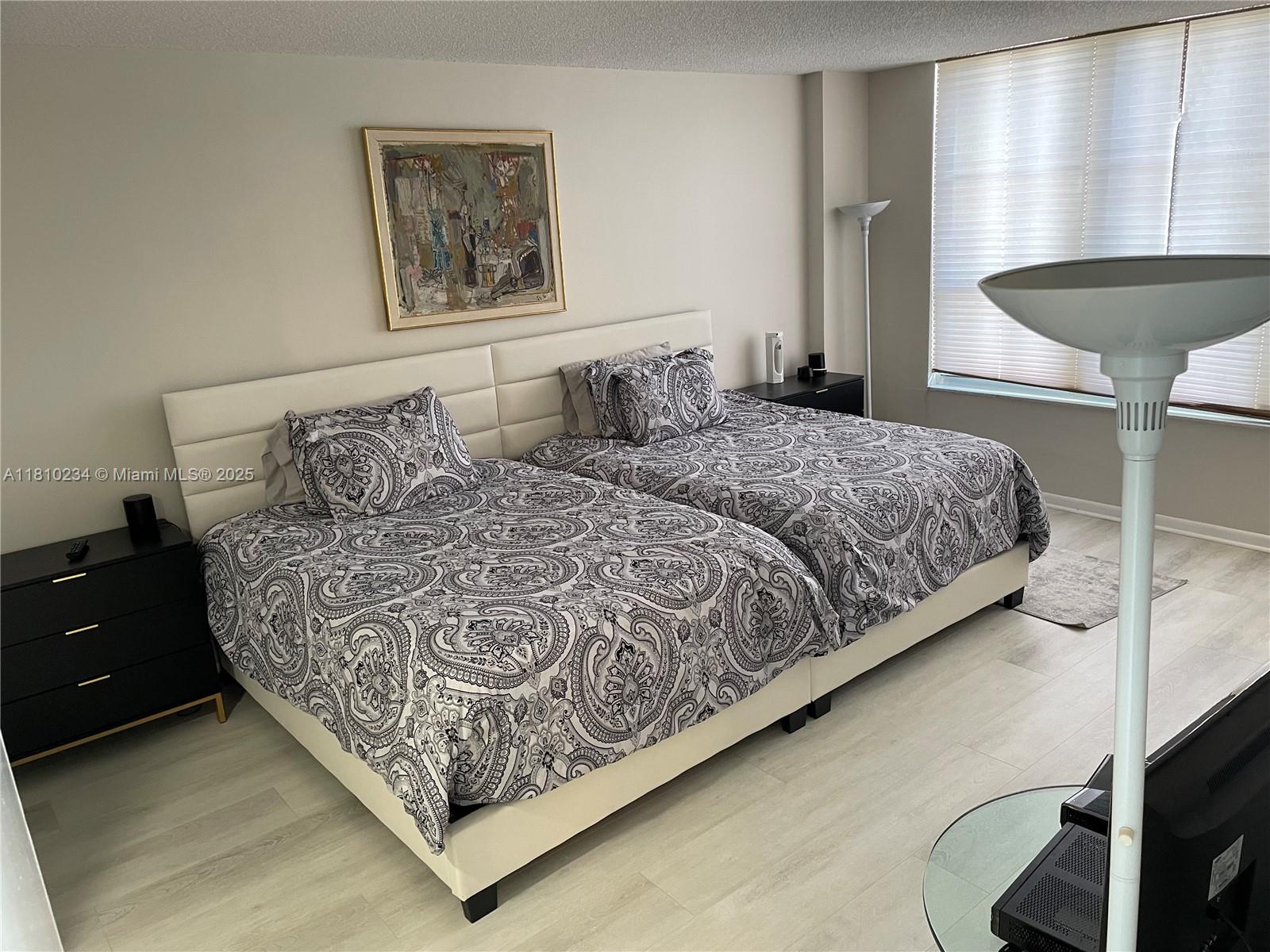 TOWER FORTY ONE CONDO - Residential