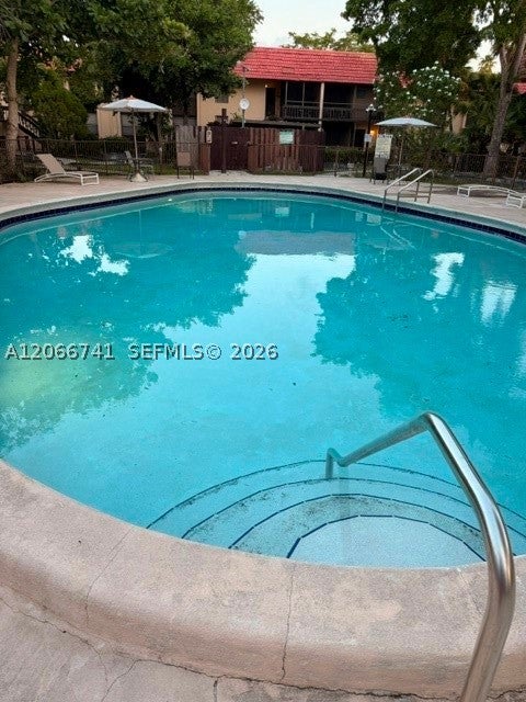 780 NE 199th St 207E, Miami FL 33179