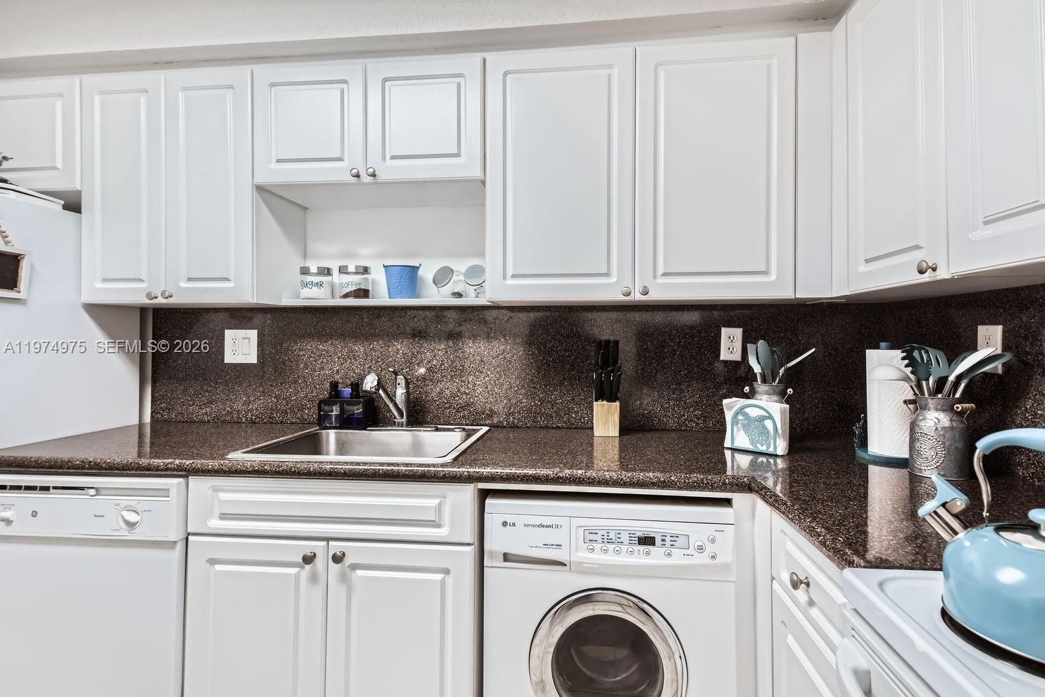 2501 S Ocean Dr 633 (AVAILABLE APRIL)