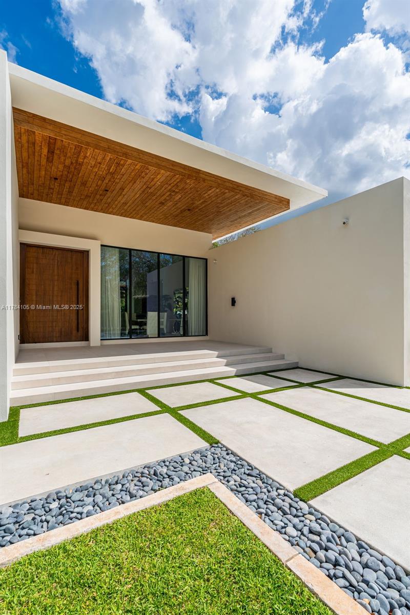 PINE TREE ESTATES - Residential