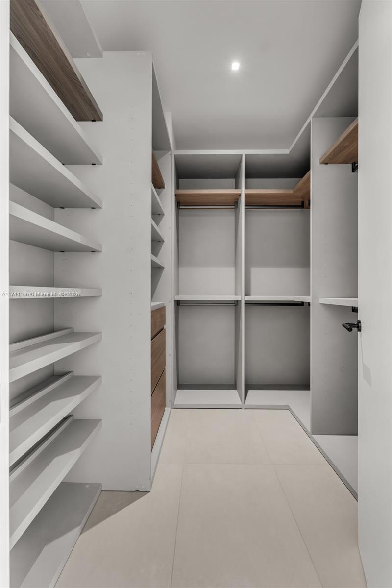 PINE TREE ESTATES - Residential