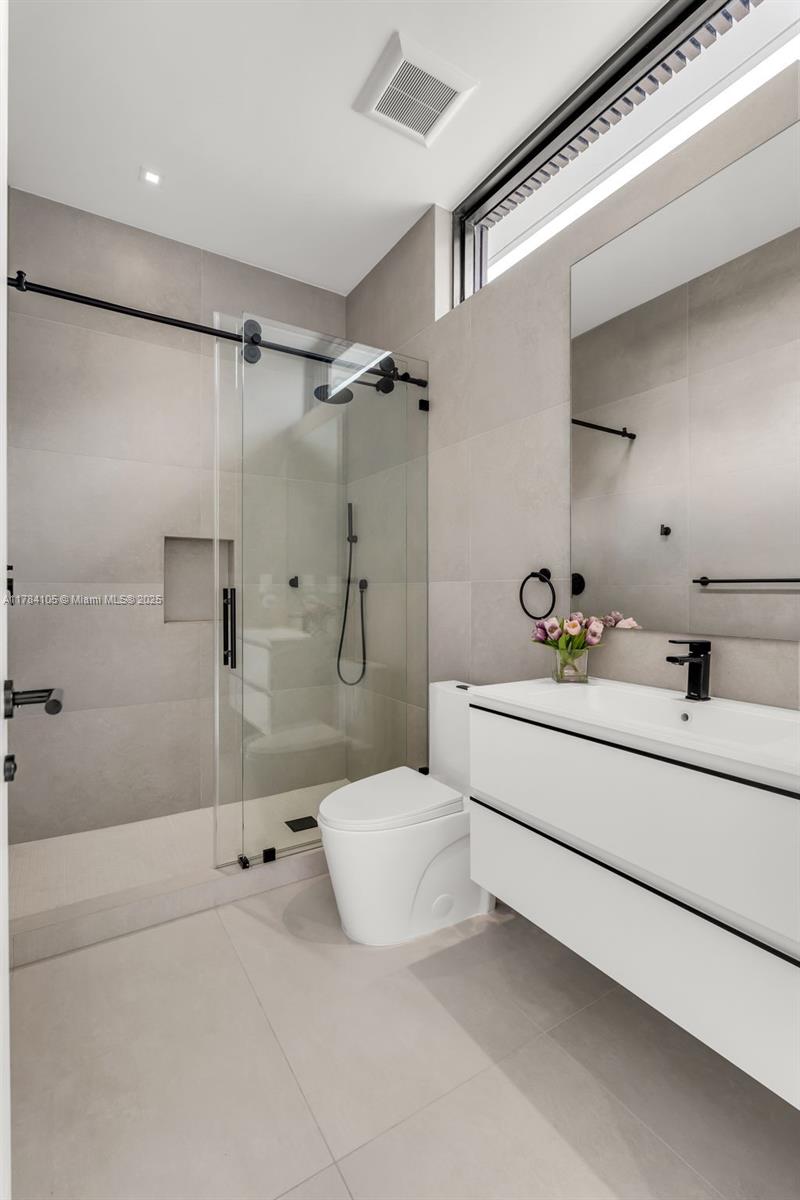 PINE TREE ESTATES - Residential