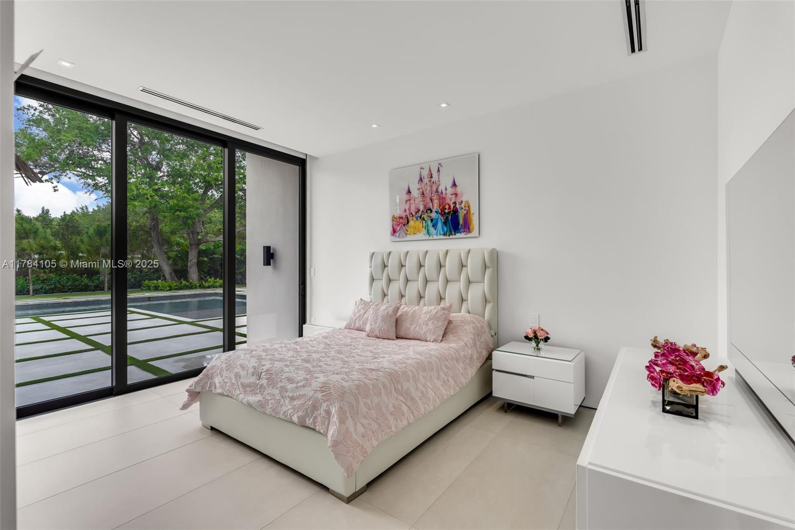 PINE TREE ESTATES - Residential