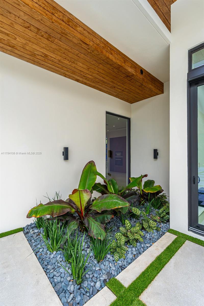 PINE TREE ESTATES - Residential