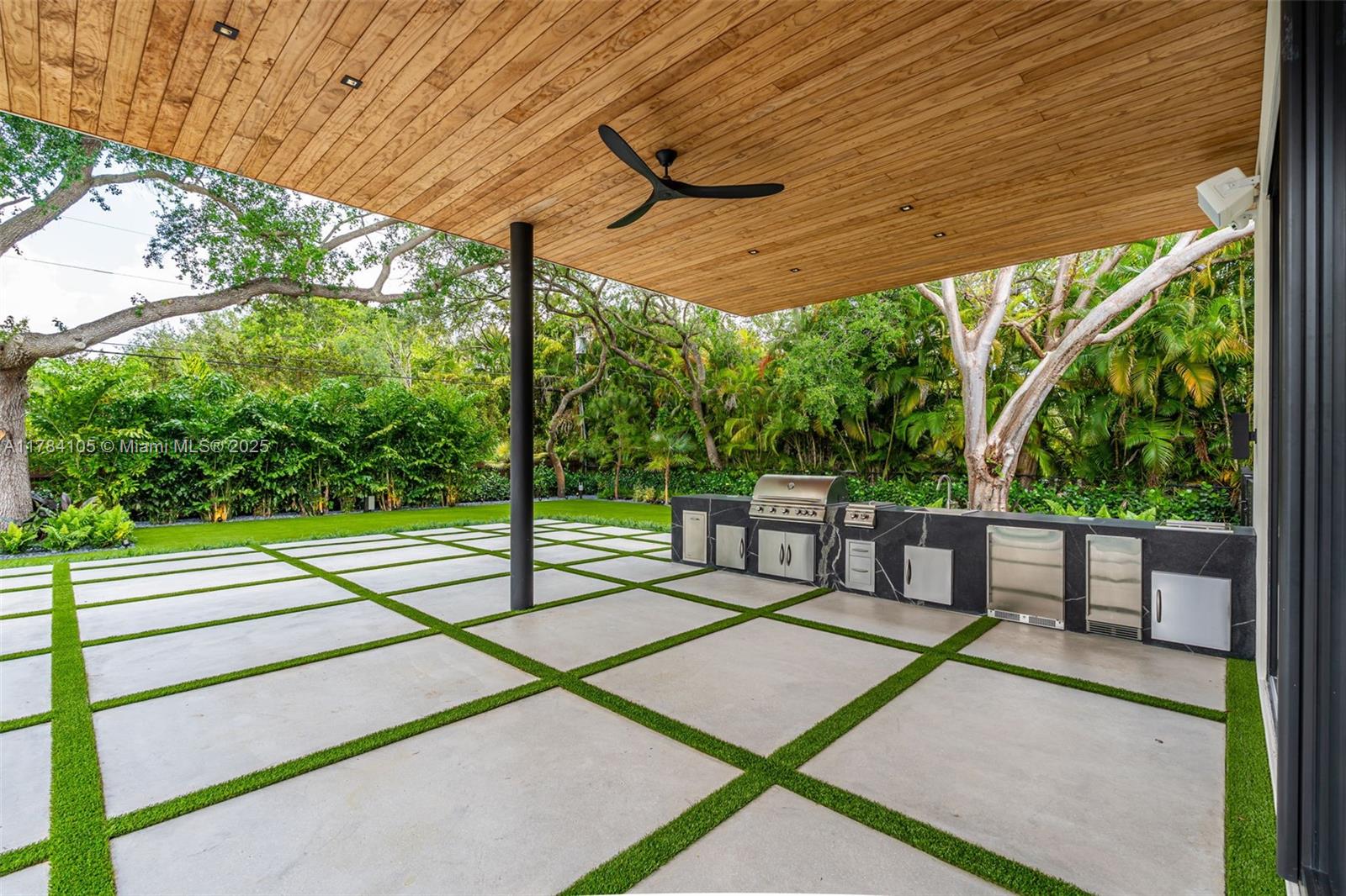 PINE TREE ESTATES - Residential